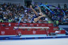 İslamiadada bədii gimnastika üzrə yarışların ikinci günü FOTOLARDA 