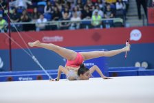 İslamiadada bədii gimnastika üzrə yarışların ikinci günü FOTOLARDA 
