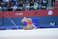 İslamiadada bədii gimnastika üzrə yarışların ikinci günü FOTOLARDA 