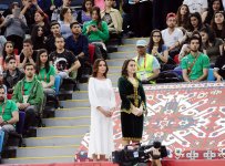 Birinci vitse-prezident Mehriban Əliyeva İslamiadada bədii gimnastika yarışlarının qaliblərini mükafatlandırıb (FOTO)