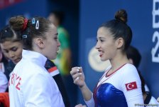 İslamiadanın idman gimnastikası yarışlarında ikinci günə start verilib (FOTO)