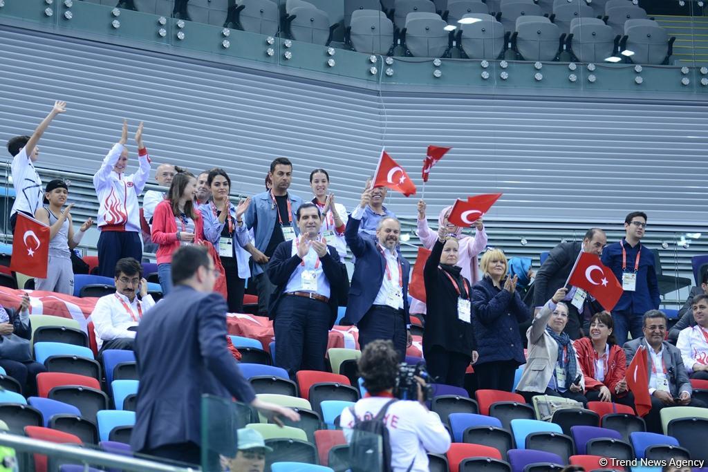 İslamiadanın idman gimnastikası yarışlarında ikinci günə start verilib (FOTO)