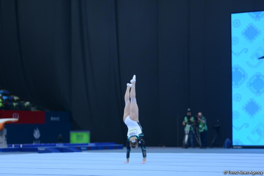 İslamiadanın idman gimnastikası yarışlarında ikinci günə start verilib (FOTO)