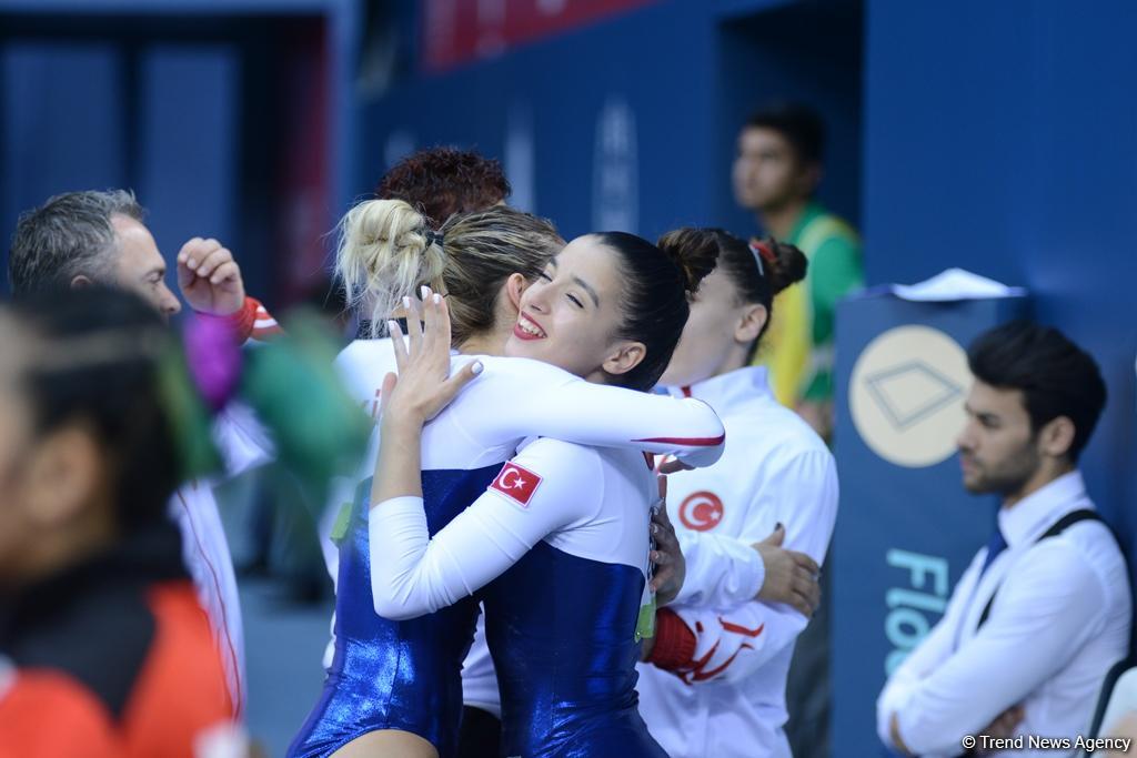 İslamiadanın idman gimnastikası yarışlarında ikinci günə start verilib (FOTO)