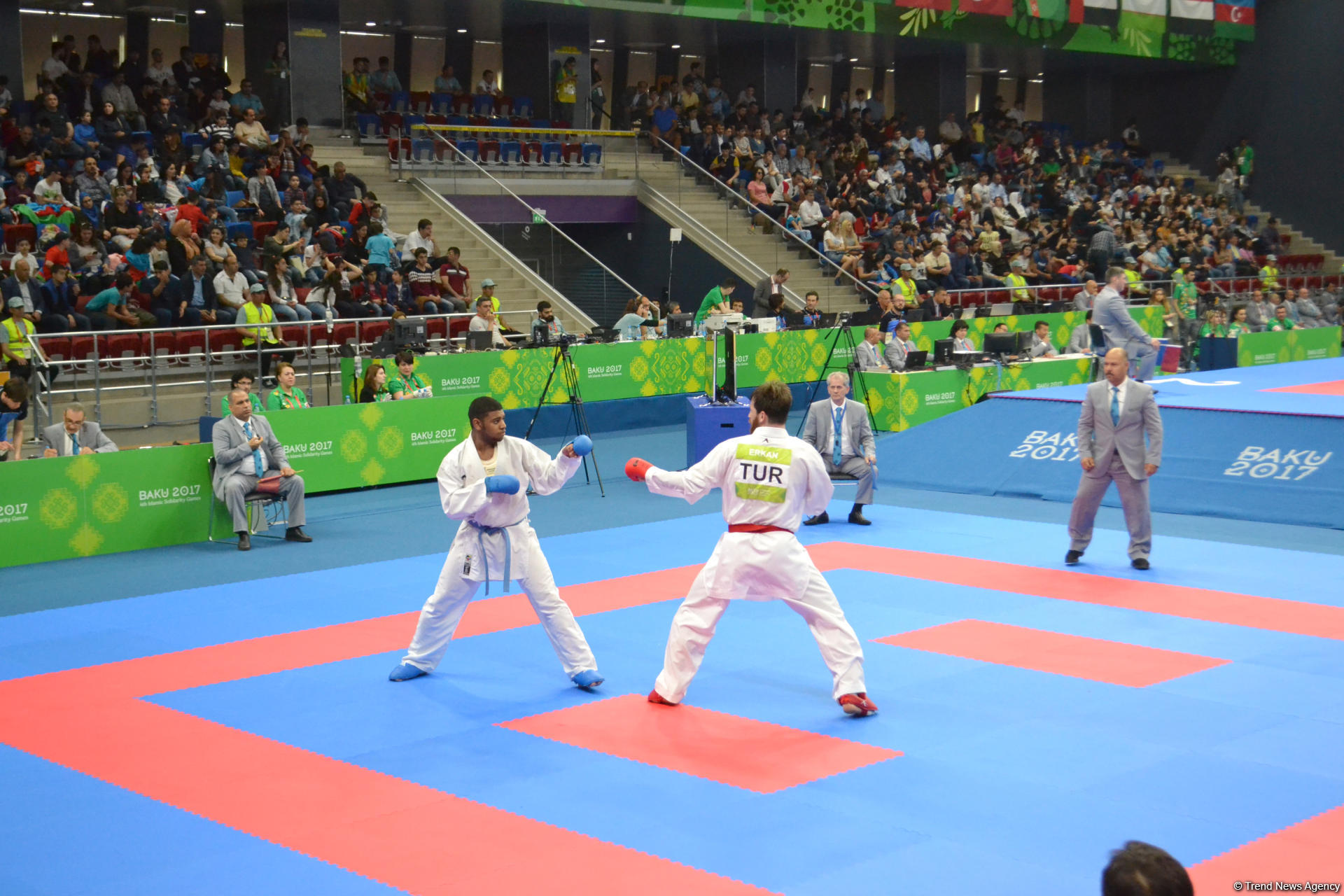 IV İslam Həmrəyliyi Oyunları çərçivəsində karate üzrə yarışlar keçirilir (FOTOREPORTAJ)