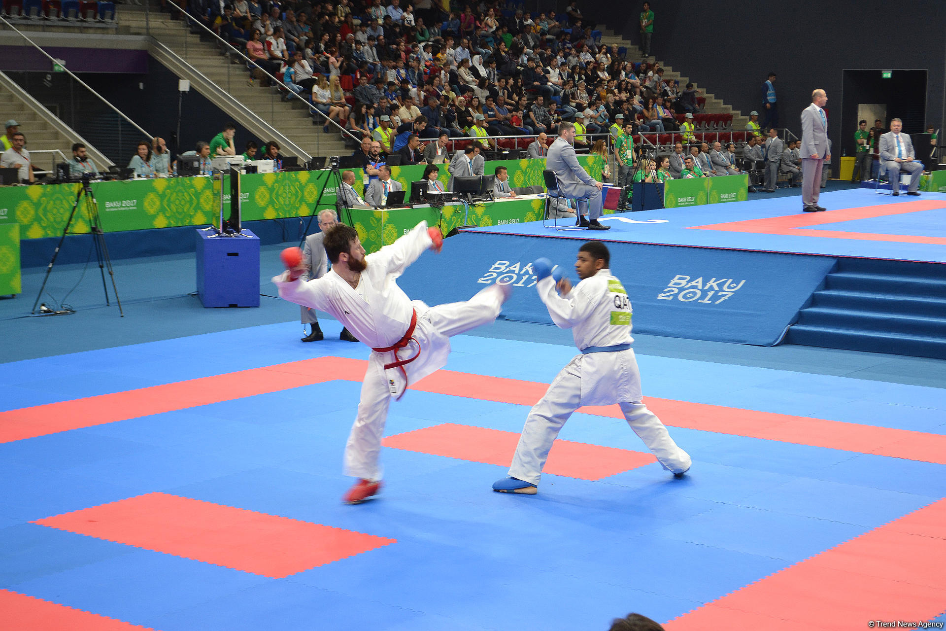 IV İslam Həmrəyliyi Oyunları çərçivəsində karate üzrə yarışlar keçirilir (FOTOREPORTAJ)