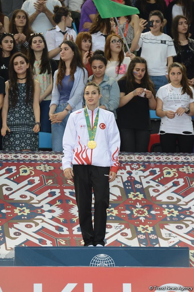 Bakı-2017: İdman gimnastikası üzrə fərdi yarışların qalibləri mükafatlandırılıb (FOTO)