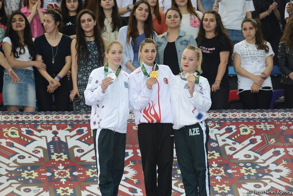 Bakı-2017: İdman gimnastikası üzrə fərdi yarışların qalibləri mükafatlandırılıb (FOTO)