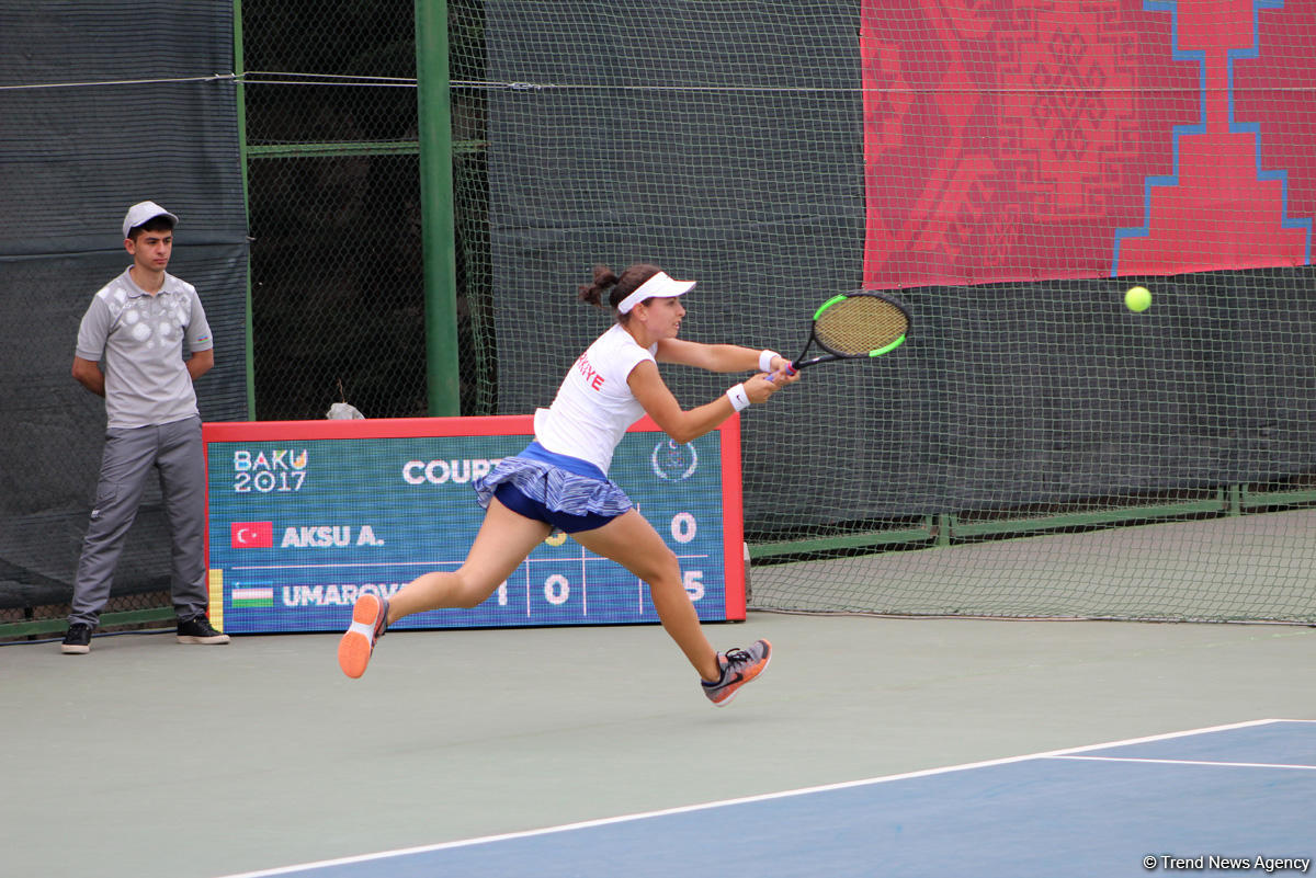 IV İslam Həmrəyliyi Oyunları çərçivəsində tennis üzrə yarışmalar keçirilir (FOTOREPORTAJ)