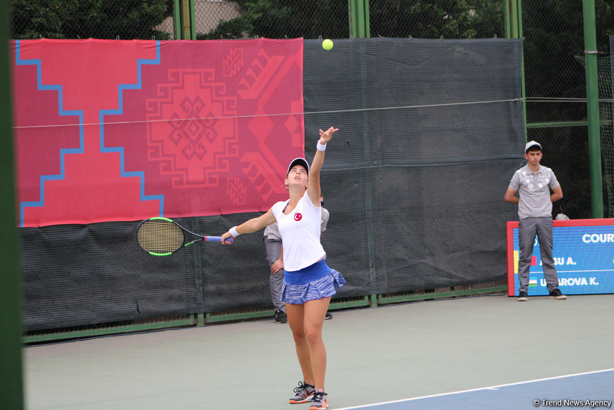 IV İslam Həmrəyliyi Oyunları çərçivəsində tennis üzrə yarışmalar keçirilir (FOTOREPORTAJ)