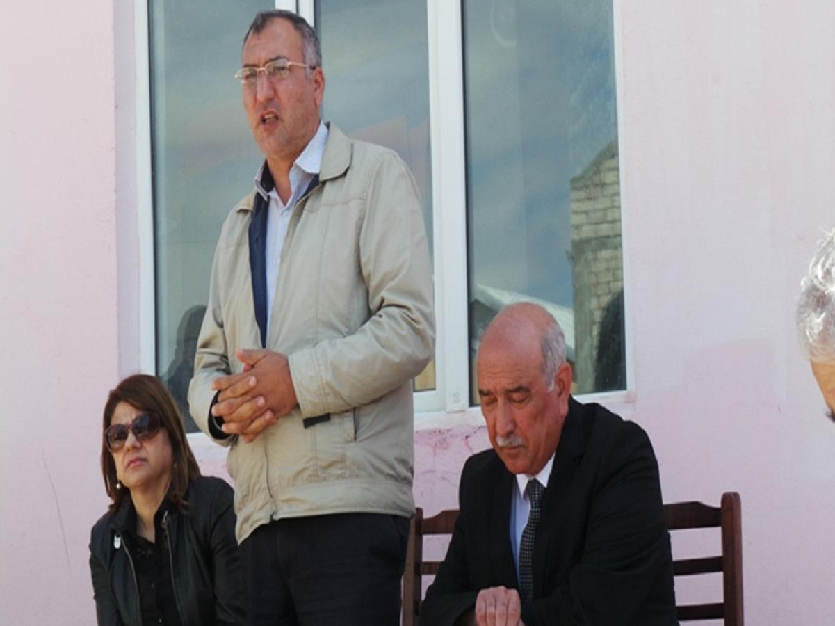 Laçın məktəbində Şərif Ağayarla “İmzalı görüş” olub (FOTO)