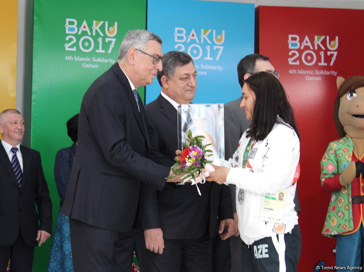 Bakıda "Zəfər günləri": Qalib idmançılarla görüş keçirilib (FOTO)