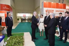 Prezident İlham Əliyev və xanımı XXIII Azərbaycan Beynəlxalq Qida Sənayesi və XI Azərbaycan Beynəlxalq Kənd Təsərrüfatı sərgiləri ilə tanış olublar (FOTO) (YENİLƏNİB)