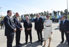 Prezident İlham Əliyev və xanımı XXIII Azərbaycan Beynəlxalq Qida Sənayesi və XI Azərbaycan Beynəlxalq Kənd Təsərrüfatı sərgiləri ilə tanış olublar (FOTO) (YENİLƏNİB)