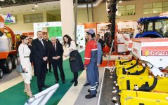 Prezident İlham Əliyev və xanımı XXIII Azərbaycan Beynəlxalq Qida Sənayesi və XI Azərbaycan Beynəlxalq Kənd Təsərrüfatı sərgiləri ilə tanış olublar (FOTO) (YENİLƏNİB)