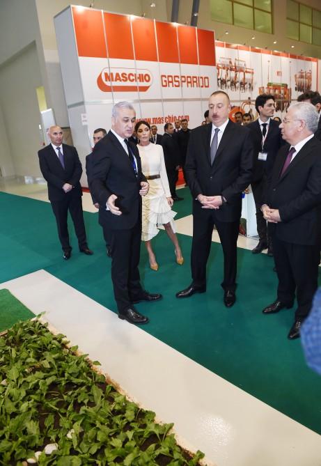 Prezident İlham Əliyev və xanımı XXIII Azərbaycan Beynəlxalq Qida Sənayesi və XI Azərbaycan Beynəlxalq Kənd Təsərrüfatı sərgiləri ilə tanış olublar (FOTO) (YENİLƏNİB)