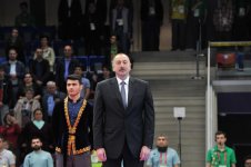 Prezident İlham Əliyev IV İslam Həmrəyliyi Oyunlarında qalib gələn taekvandoçulara medalları təqdim edib (FOTO) (VİDEO)