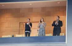 Prezident İlham Əliyev IV İslam Həmrəyliyi Oyunlarında qalib gələn taekvandoçulara medalları təqdim edib (FOTO) (VİDEO)