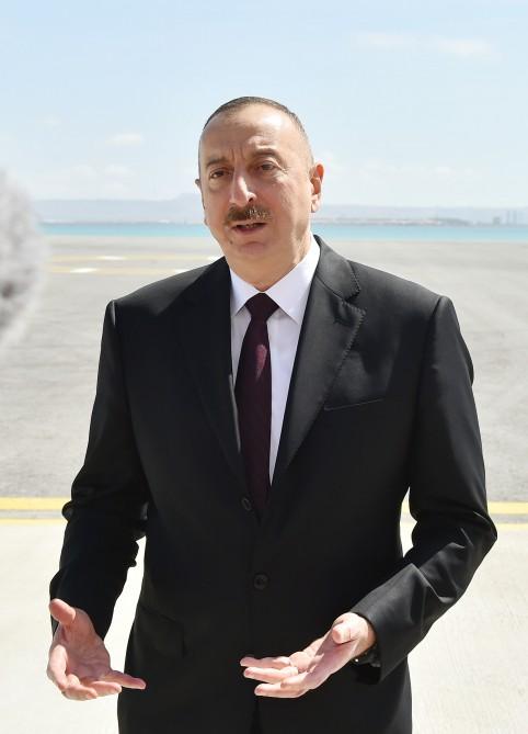 Prezident İlham Əliyev Heydər Əliyev adına yarımdalma qazma qurğusunun açılışında iştirak edib (YENİLƏNİB) (FOTO)