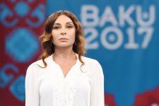 Birinci vitse-prezident Mehriban Əliyeva İslamiadada güləşçilərin mükafatlandırma mərasimlərində iştirak edib (FOTO, VİDEO) (YENİLƏNİB)