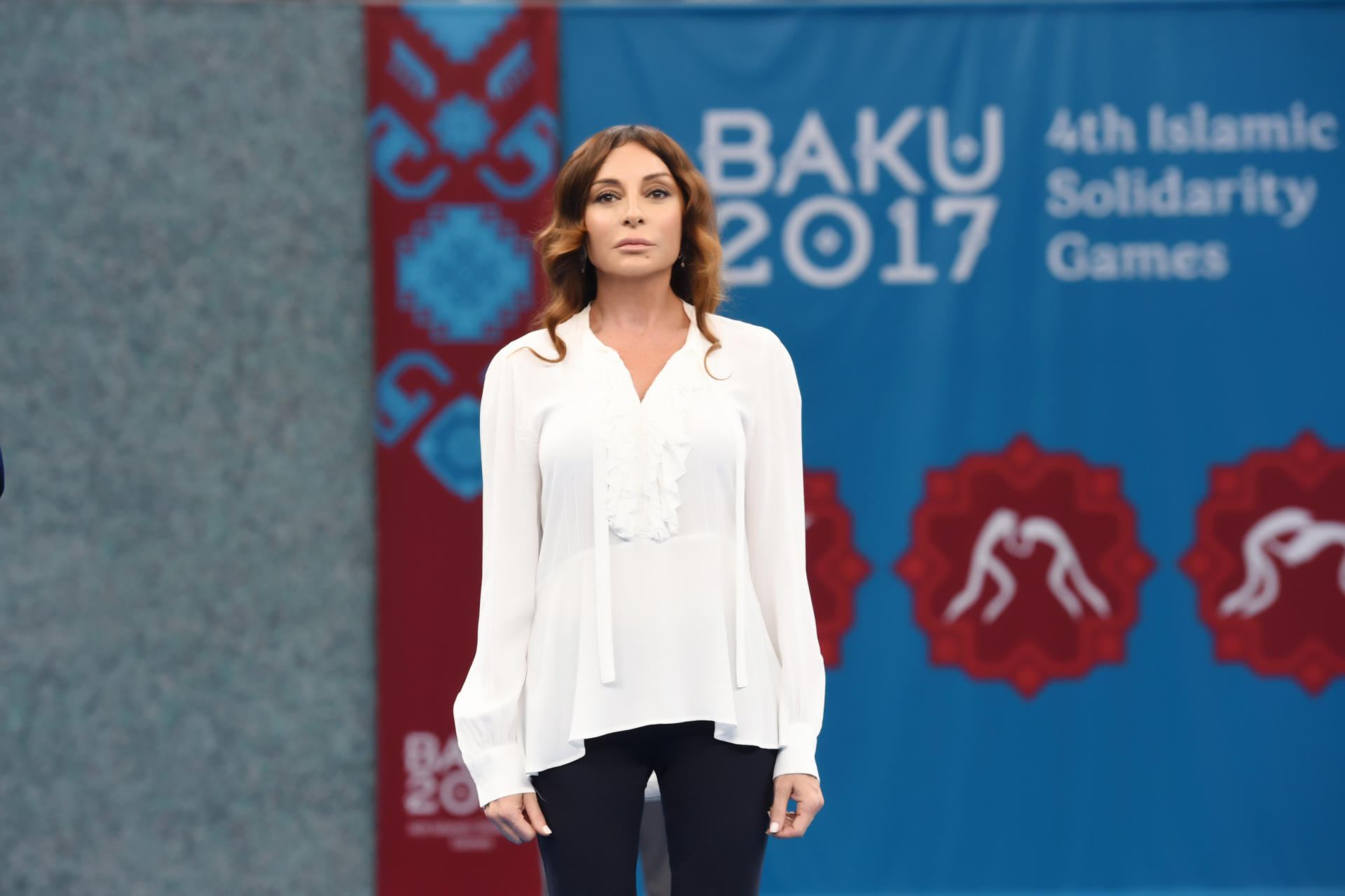 Birinci vitse-prezident Mehriban Əliyeva İslamiadada güləşçilərin mükafatlandırma mərasimlərində iştirak edib (FOTO, VİDEO) (YENİLƏNİB)