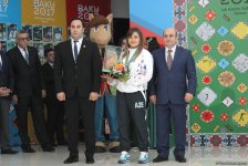 "Zəfər günləri": İslamiadada qalib gələn idmançılar mükafatlandırılıb (FOTO)