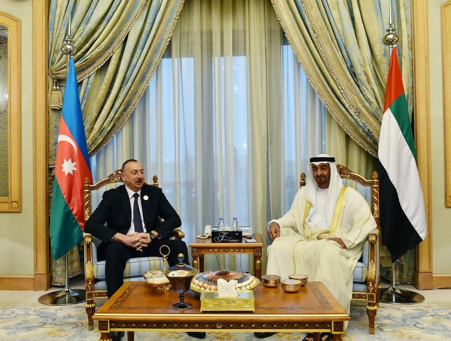 Prezident İlham Əliyev Abu Dabinin Vəliəhdi, BƏƏ Silahlı Qüvvələrinin Ali Baş Komandanının müavini ilə görüşüb