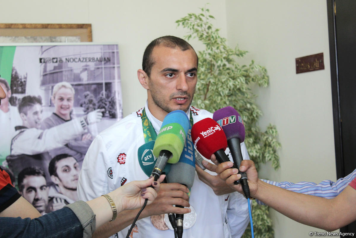 "Zəfər günləri": İslamiadada qalib gələn idmançılar mükafatlandırılıb (FOTO)