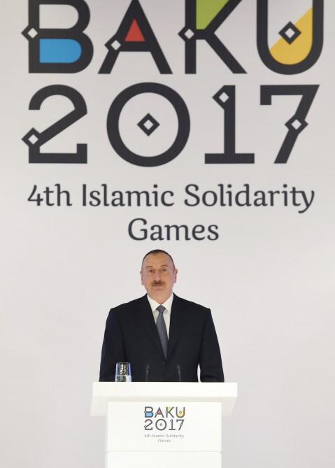 Prezident İlham Əliyev və xanımı IV İslam Həmrəyliyi Oyunlarının qalibləri, məşqçilər və idman ictimaiyyətinin nümayəndələri ilə görüşdə iştirak ediblər (YENİLƏNİB-2) (FOTO)