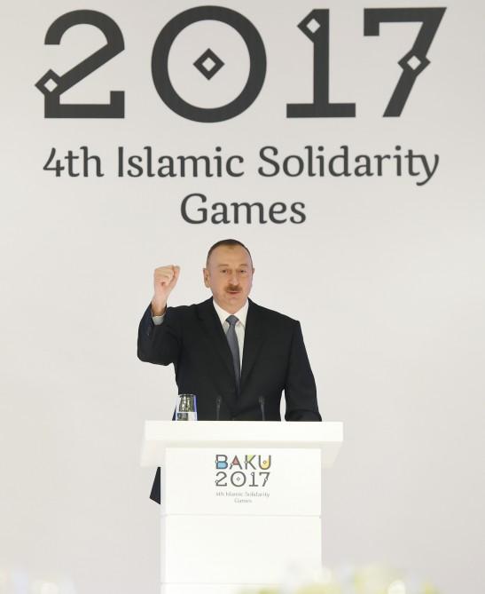 Prezident İlham Əliyev və xanımı IV İslam Həmrəyliyi Oyunlarının qalibləri, məşqçilər və idman ictimaiyyətinin nümayəndələri ilə görüşdə iştirak ediblər (YENİLƏNİB-2) (FOTO)