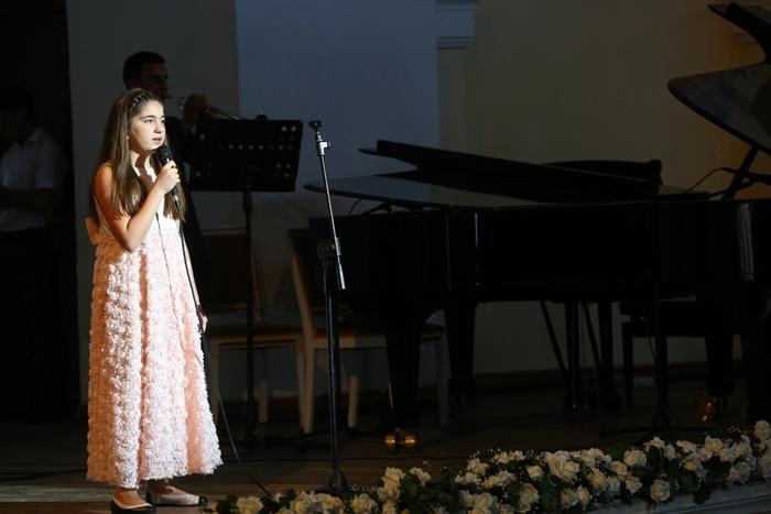Müslüm Maqomayevin 75 illik yubileyi münasibətilə konsert keçirilib (FOTO)