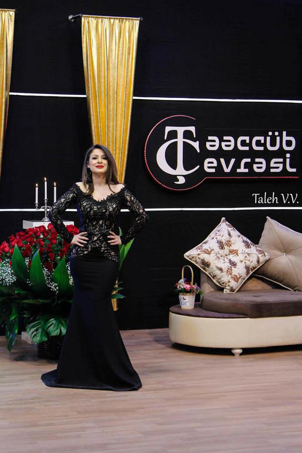 Tanınmış aparıcıya sürpriz: 101 qızılgül… (FOTO)