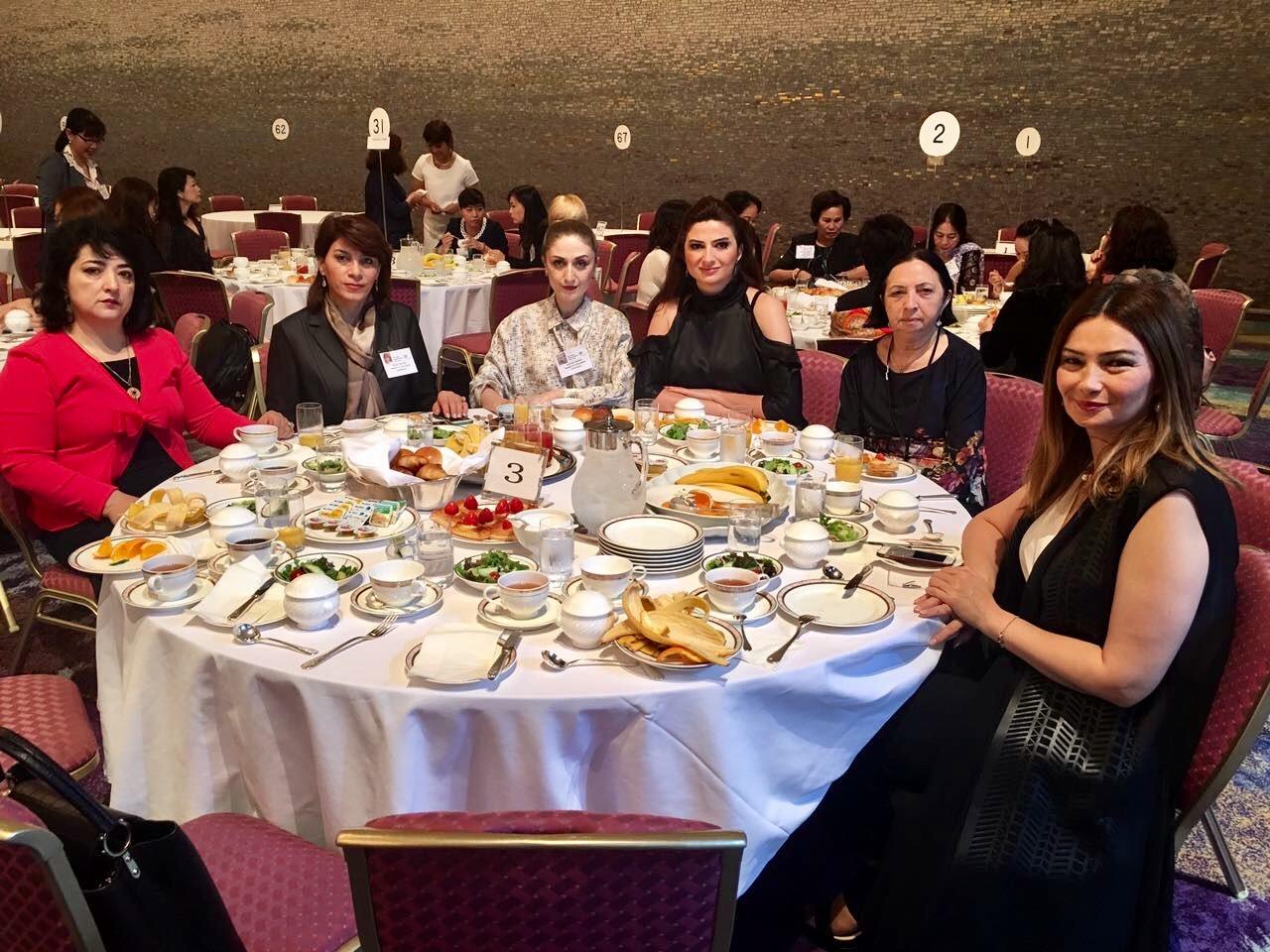 Azərbaycanın işgüzar qadınları Yaponiyada qlobal sammitdə iştirak ediblər (FOTO)