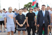 28 May - Respublika Günü münasibətilə yürüş keçirilib (FOTO)