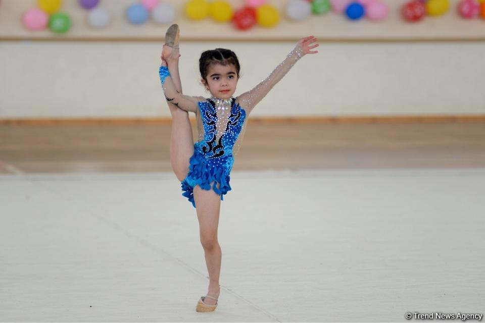 Kürdəmirdə bədii gimnastika üzrə 3-cü Kubok yarışı keçirilir (FOTO)