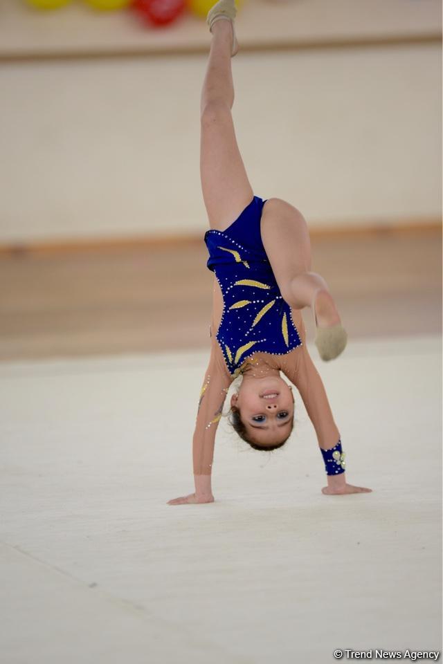 Kürdəmirdə bədii gimnastika üzrə 3-cü Kubok yarışı keçirilir (FOTO)
