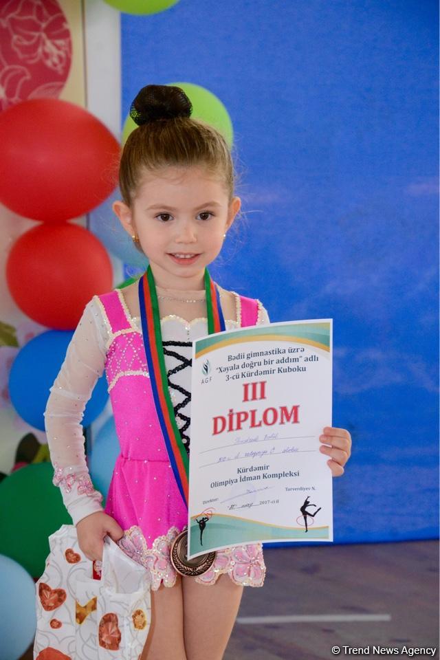 Kürdəmirdə bədii gimnastika üzrə 3-cü Kubok yarışı keçirilir (FOTO)