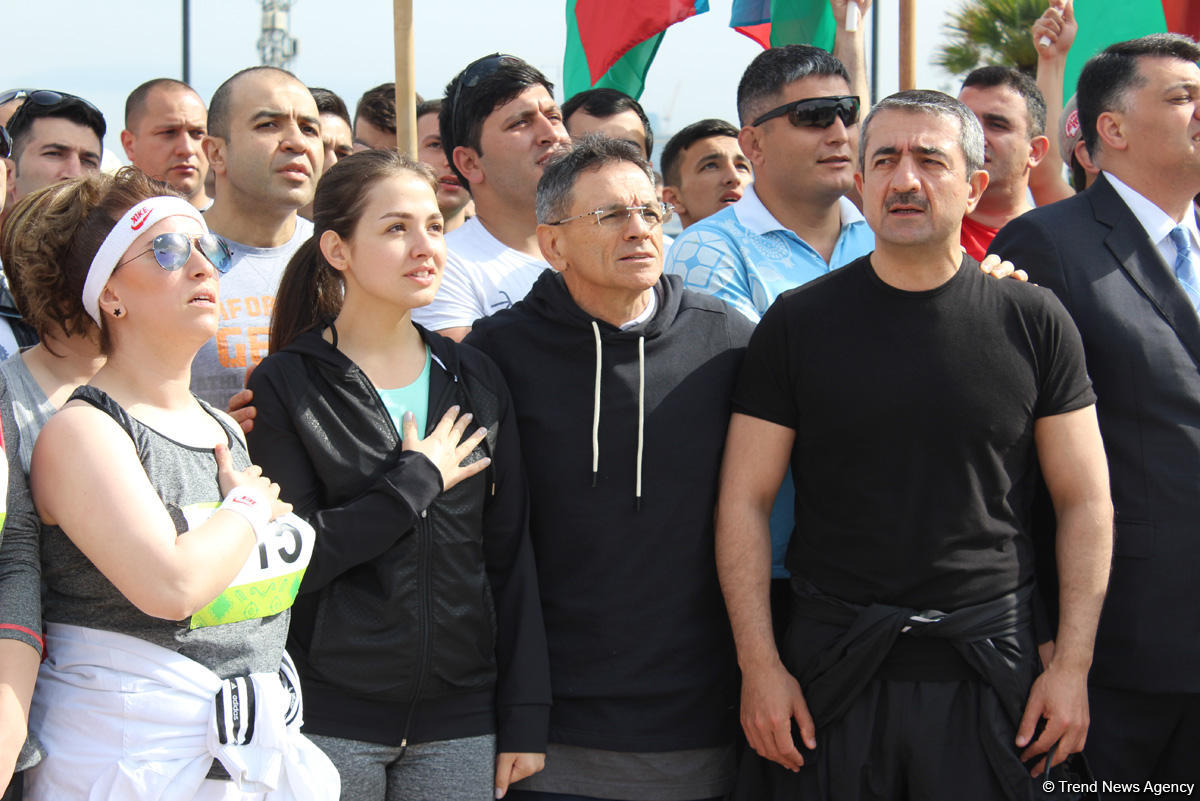 28 May - Respublika Günü münasibətilə yürüş keçirilib (FOTO)