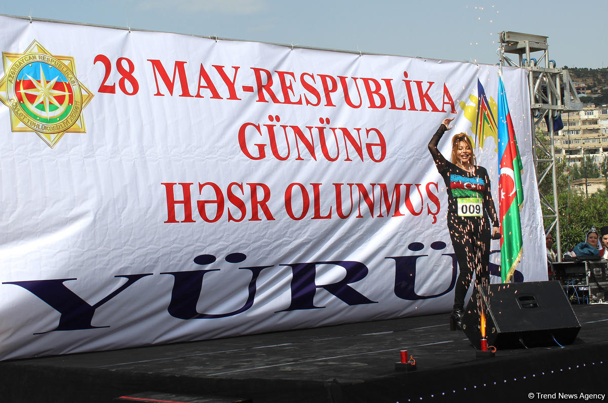 28 May - Respublika Günü münasibətilə yürüş keçirilib (FOTO)