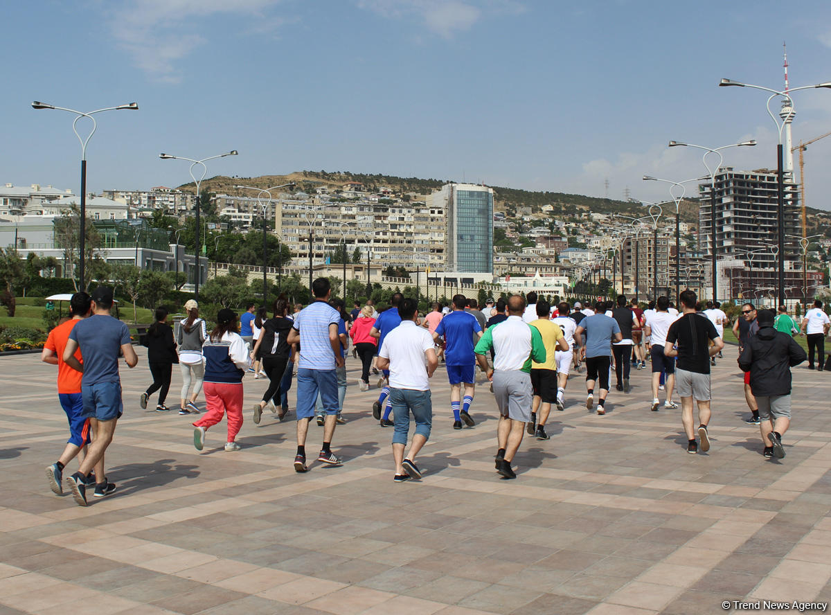 28 May - Respublika Günü münasibətilə yürüş keçirilib (FOTO)