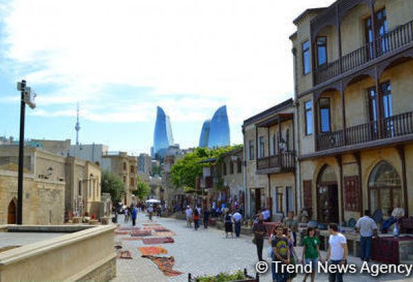 Aİ ölkələrindən Azərbaycana gələn turistlərin sayı azalıb