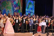 Heydər Əliyev Sarayında möhtəşəm bayram konserti (FOTO)