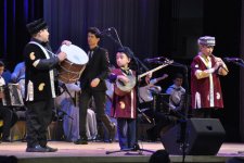 Heydər Əliyev Sarayında möhtəşəm bayram konserti (FOTO)