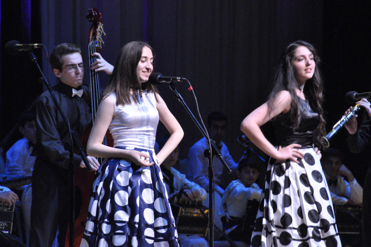 Heydər Əliyev Sarayında möhtəşəm bayram konserti (FOTO)