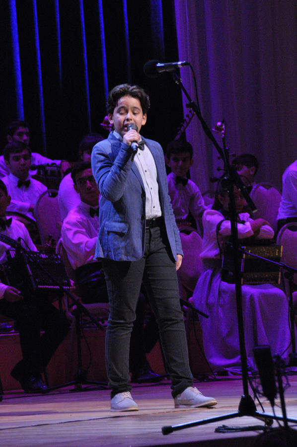 Heydər Əliyev Sarayında möhtəşəm bayram konserti (FOTO)