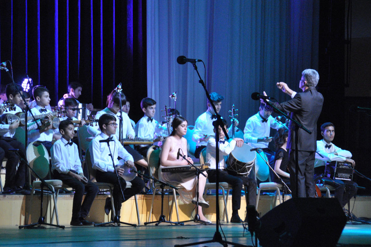 Heydər Əliyev Sarayında möhtəşəm bayram konserti (FOTO)