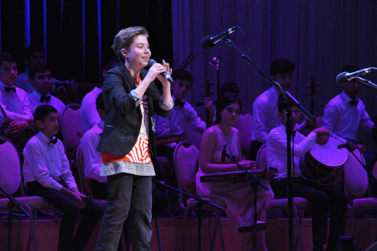 Heydər Əliyev Sarayında möhtəşəm bayram konserti (FOTO)