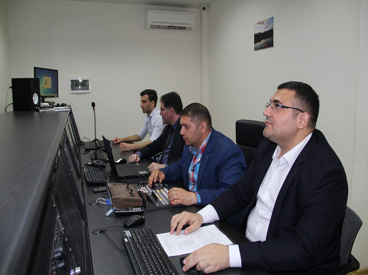 Bilik Fondu bölgə abituriyentləri üçün videokonfrans keçirib (FOTO)