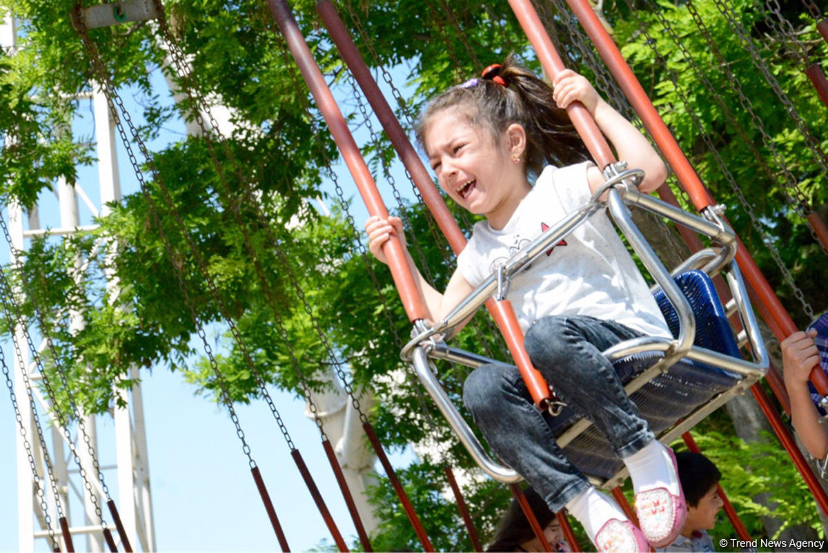 Bakı bulvarında keçirilən aksiyadan FOTOLAR