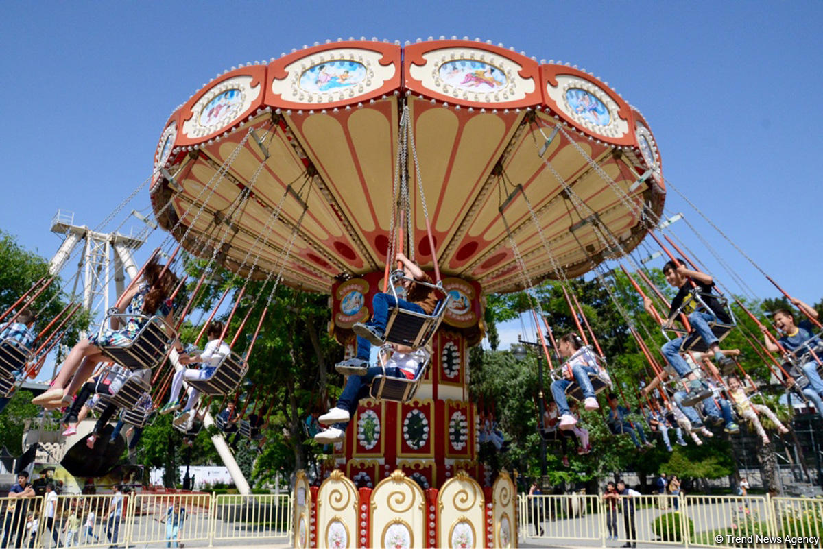 Bakı bulvarında keçirilən aksiyadan FOTOLAR